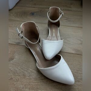Dream Pairs White Ankle Strap Flats